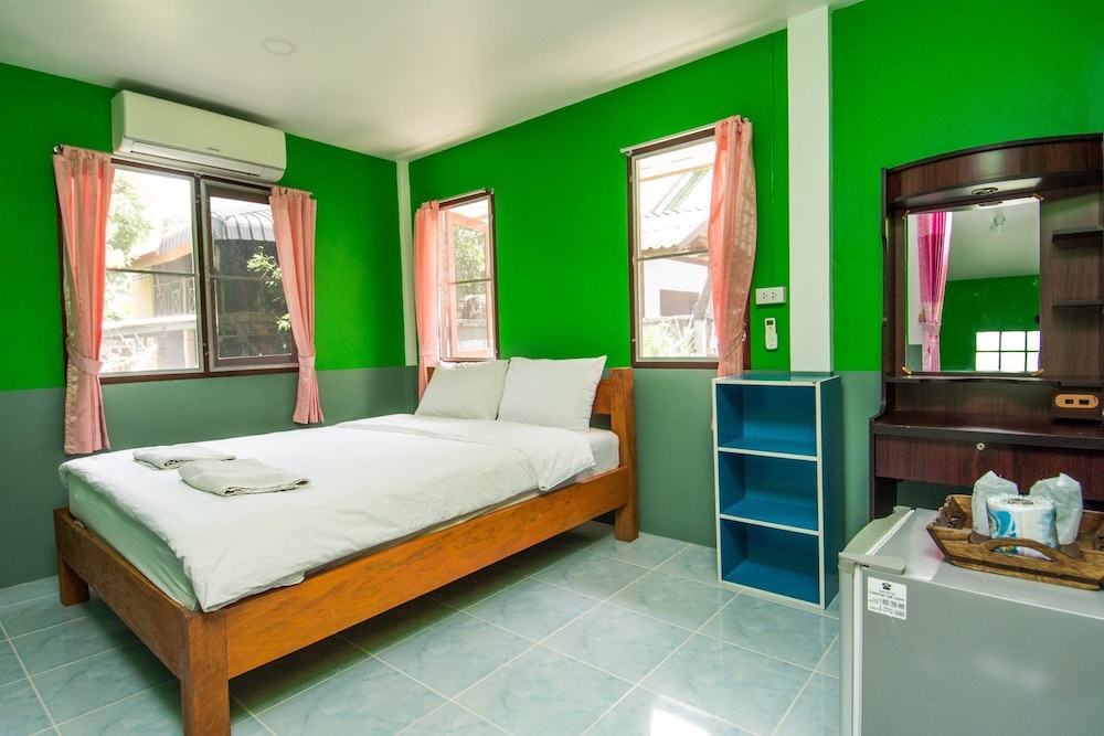 Bungalow Aircon With Balcony photo 1