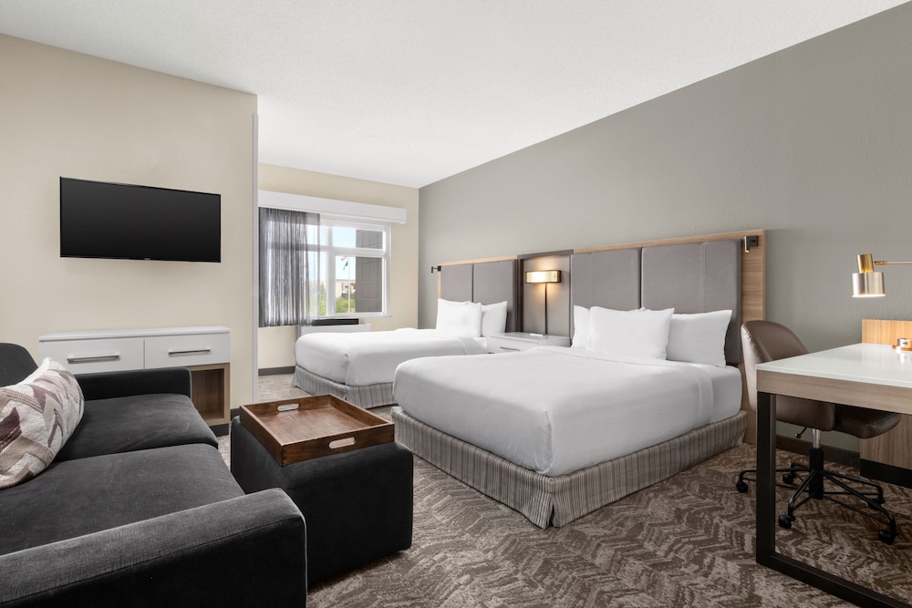 Suite, Multiple Beds (Mobility Accessible, Roll-in Shower) photo 2