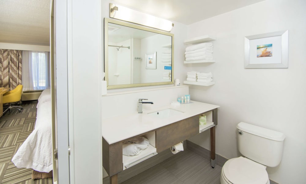 Room, 2 Queen Beds, Non Smoking, Refrigerator & Microwave - Photo 3