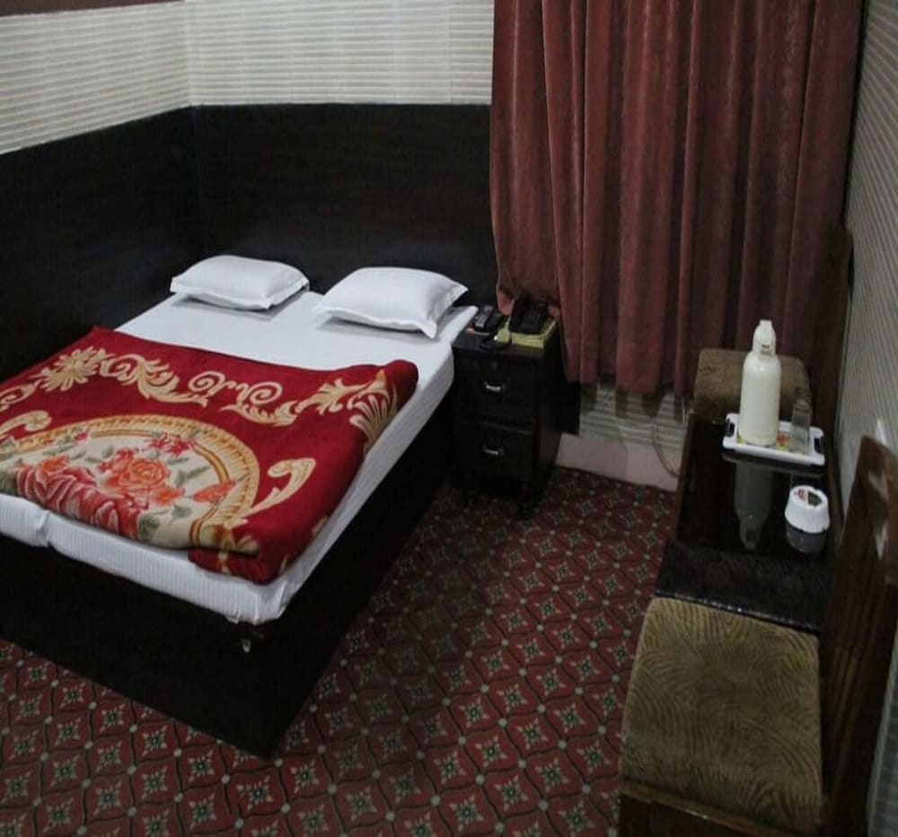 Deluxe Twin Room photo 2