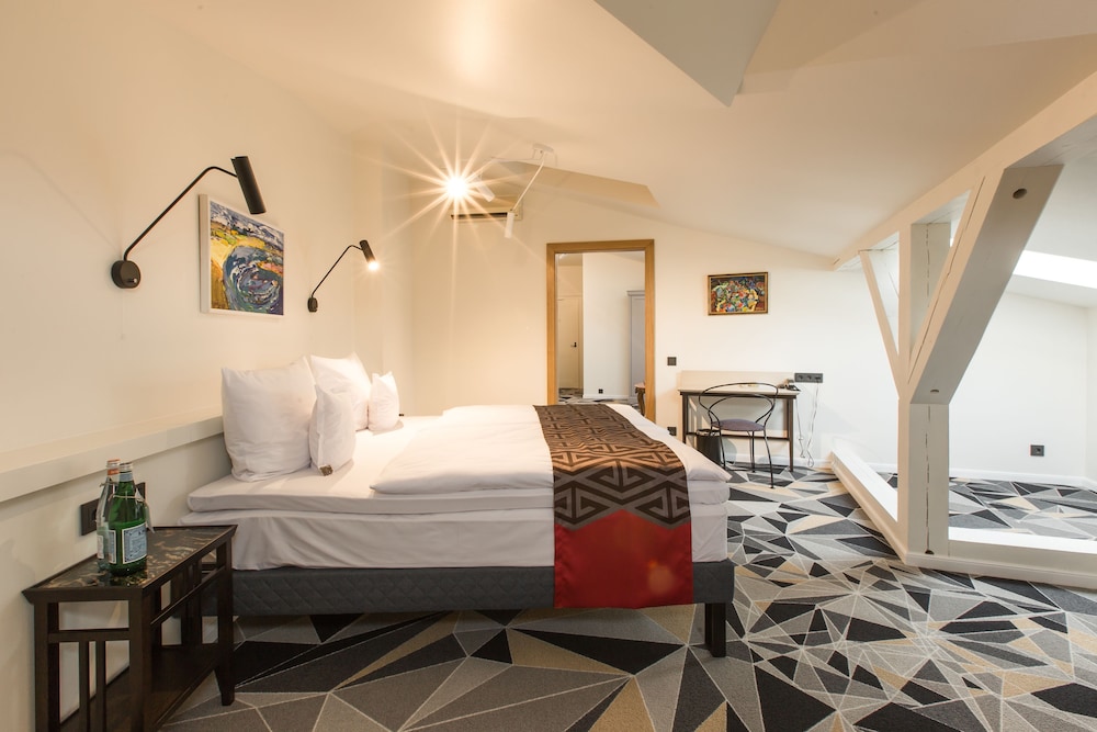 Premium Double or Twin Room - Two Bedroom Suite photo 1