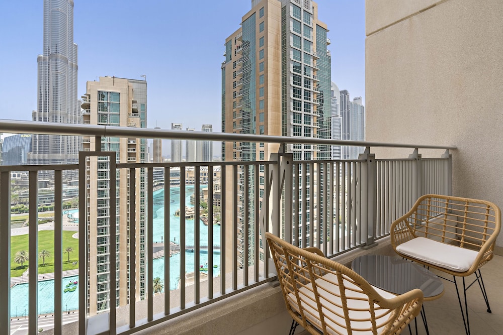 Business Apartment (BLVD Central T2 2101) photo 2