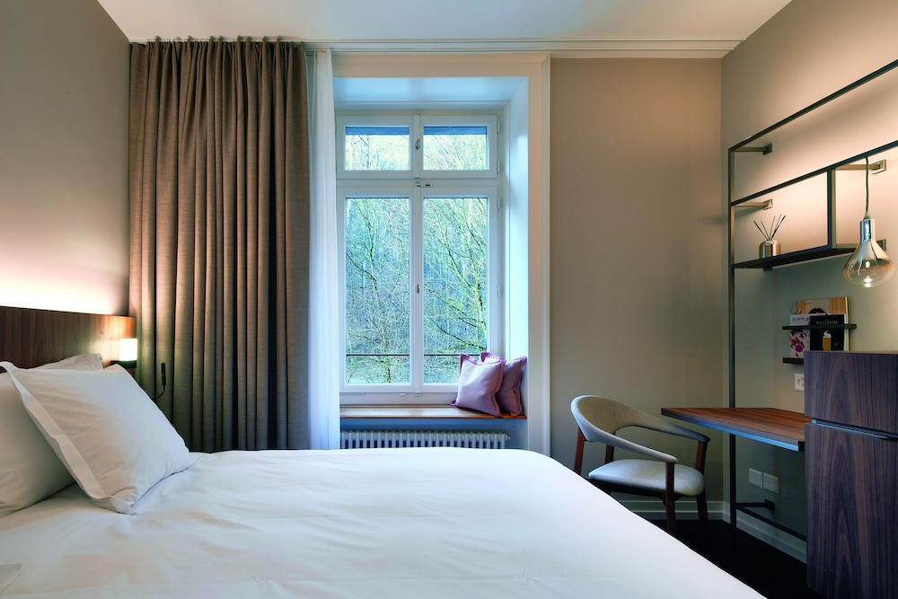 Double Room (Bijou)