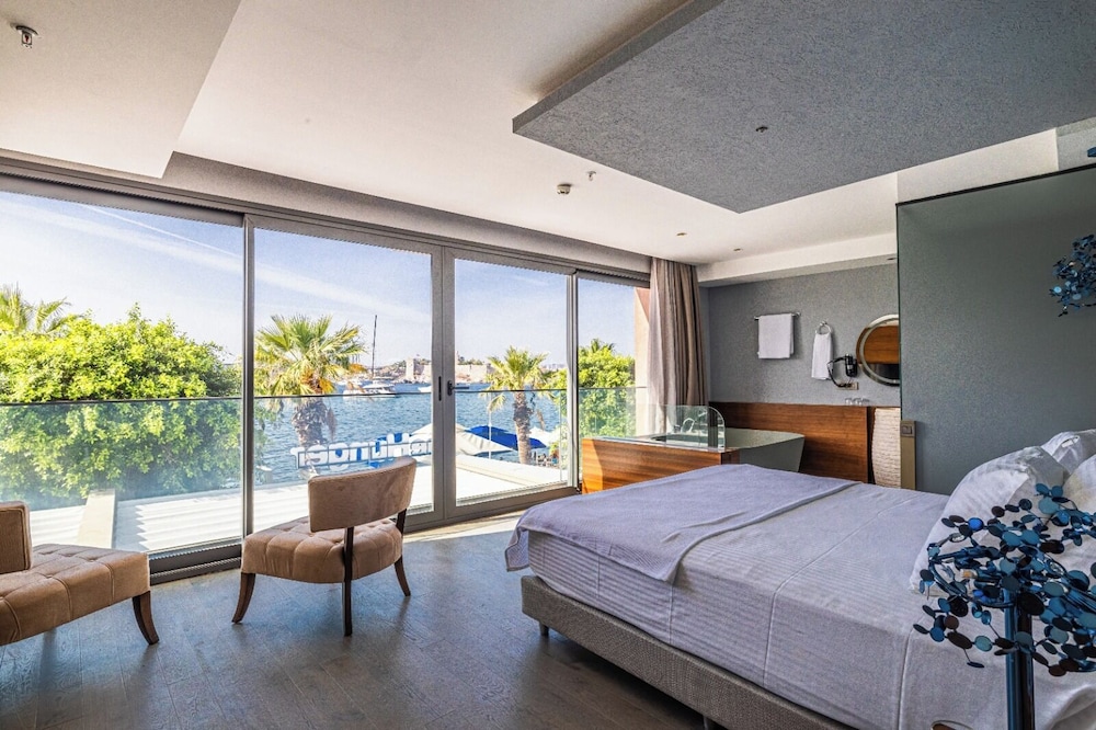 Superior Studio Suite photo 2