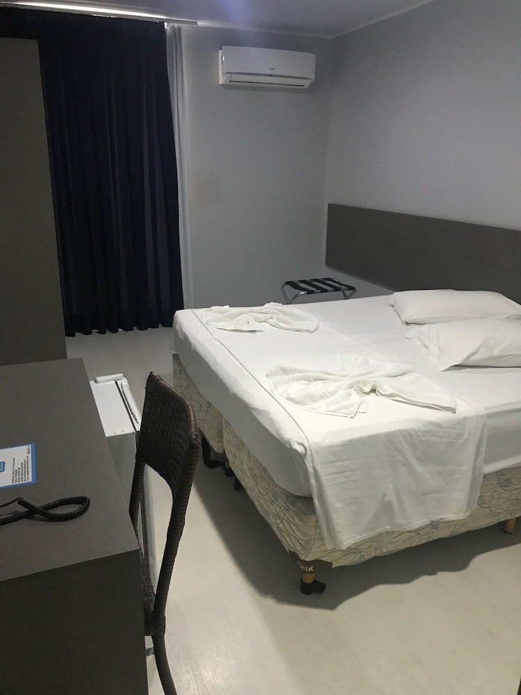 Standard Room photo 2
