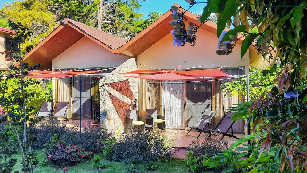Design Cabin, 1 Queen Bed, Valley View, Mountainside