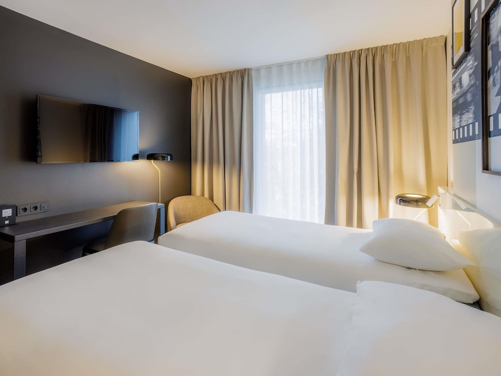 Superior Room, 2 Twin Beds (Newly Designed) - Photo 4