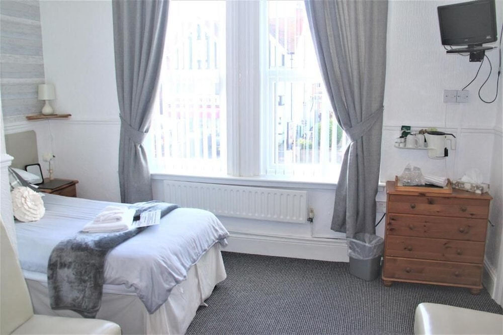 Deluxe Twin Room photo 3