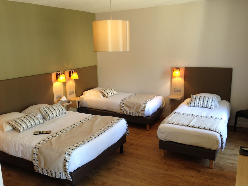 Family Quadruple Room - Photo 2