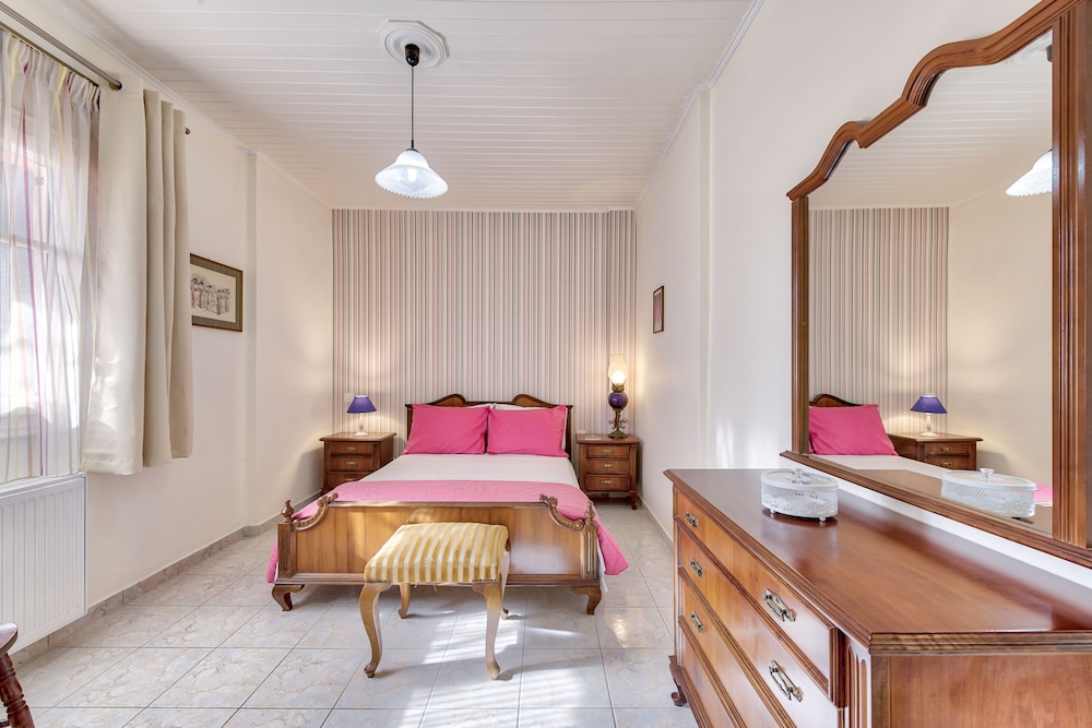 Apartment (Ina)