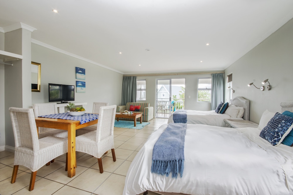 The Club - Superior Double Room photo 2