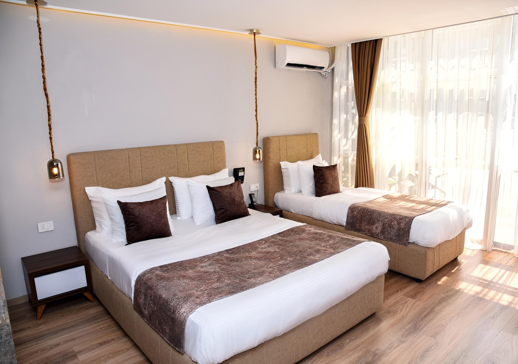 Deluxe Triple Room