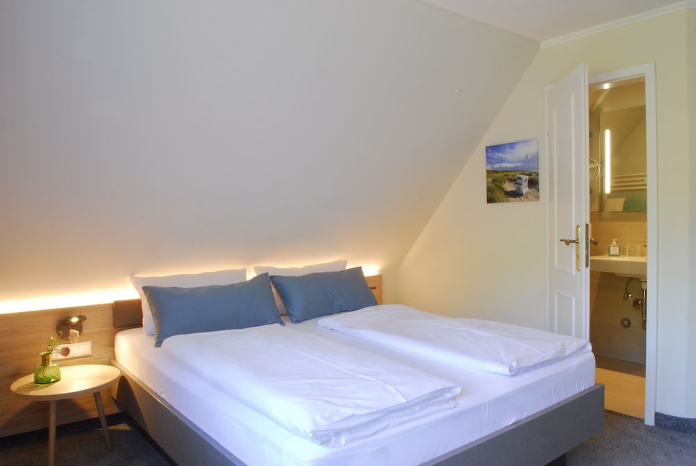 Basic Double Room, Balcony