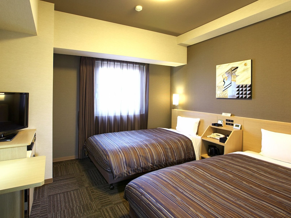 Twin Room, Shared Bathroom photo 3