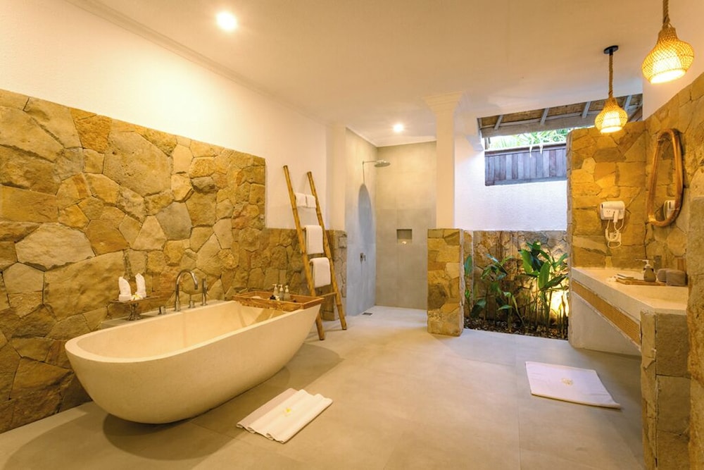 Deluxe Family Bungalow - Photo 6