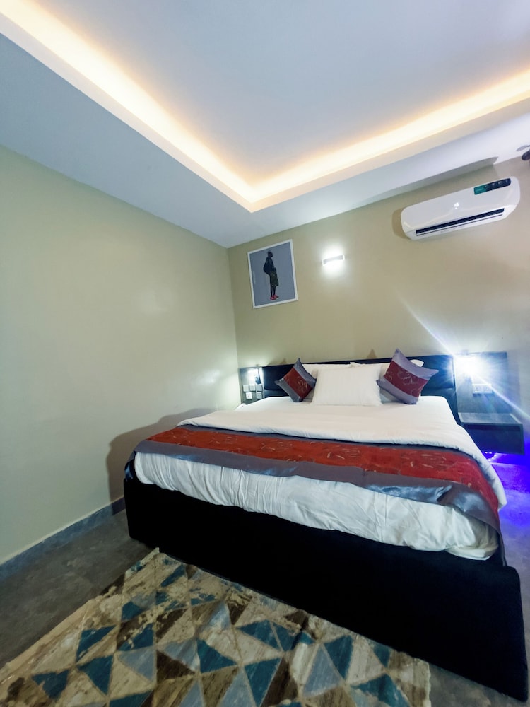 Deluxe Single Room, Non Smoking, Private Bathroom