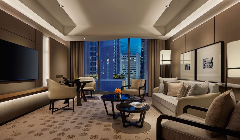 Deluxe Suite (Regency)