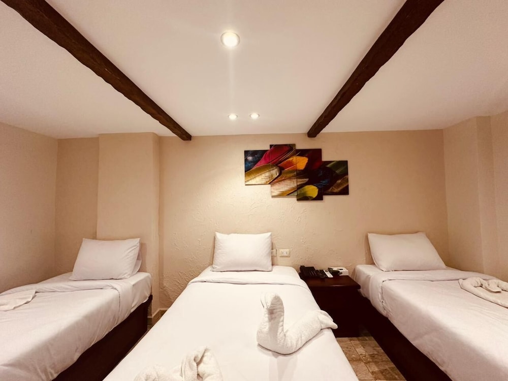 Royal Studio Suite photo 1