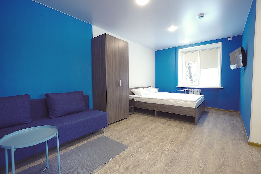 Basic Studio, 1 Queen Bed With Sofa Bed, Non Smoking photo 1