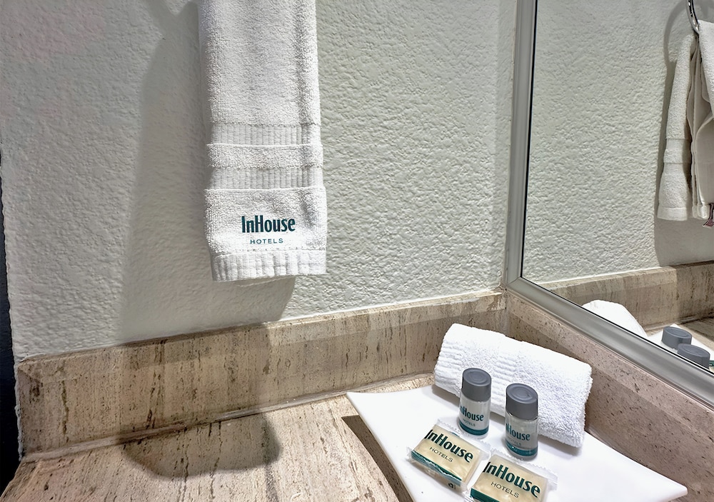 Deluxe Double Room - Photo 19