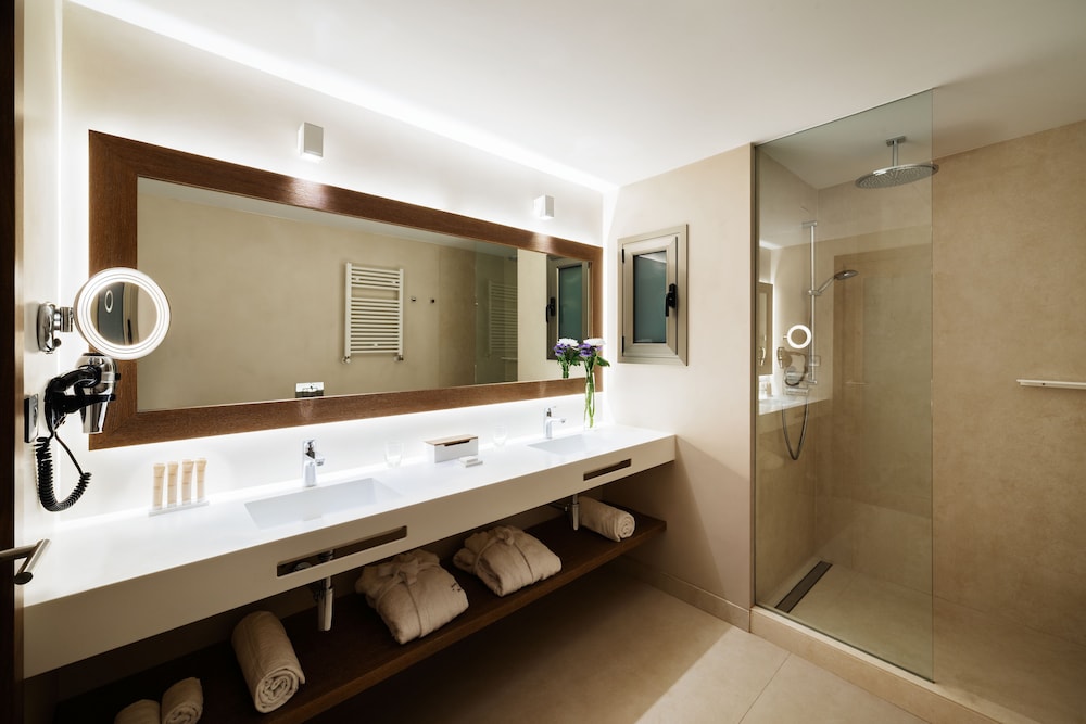 Design Triple Room