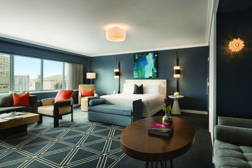 Signature Room, 1 King Bed, Non Smoking (Large)