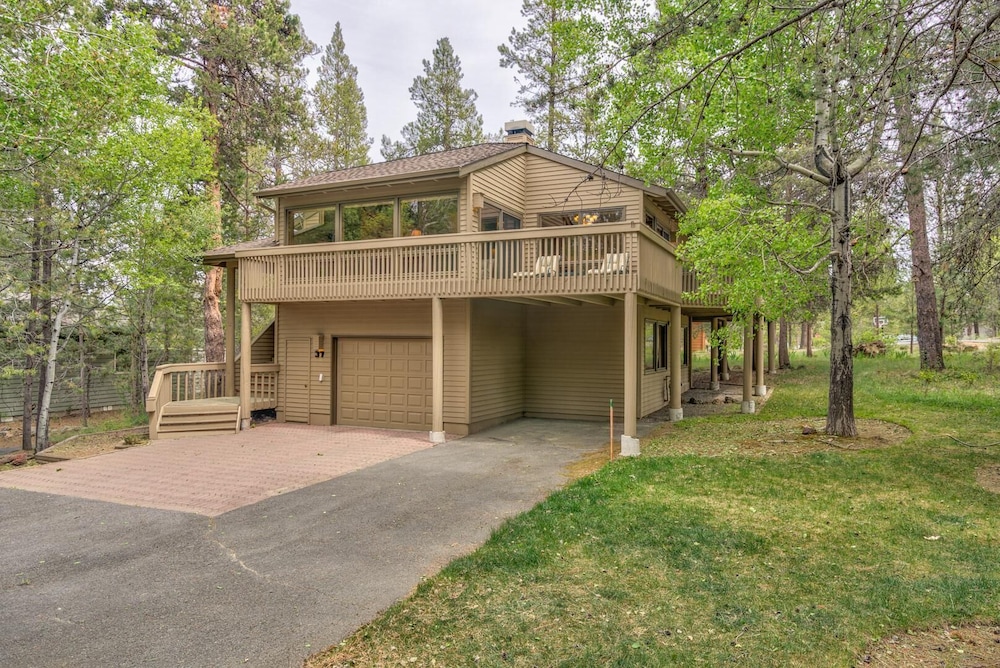 House, Multiple Beds (Tan Oak - Unit 37) photo 3