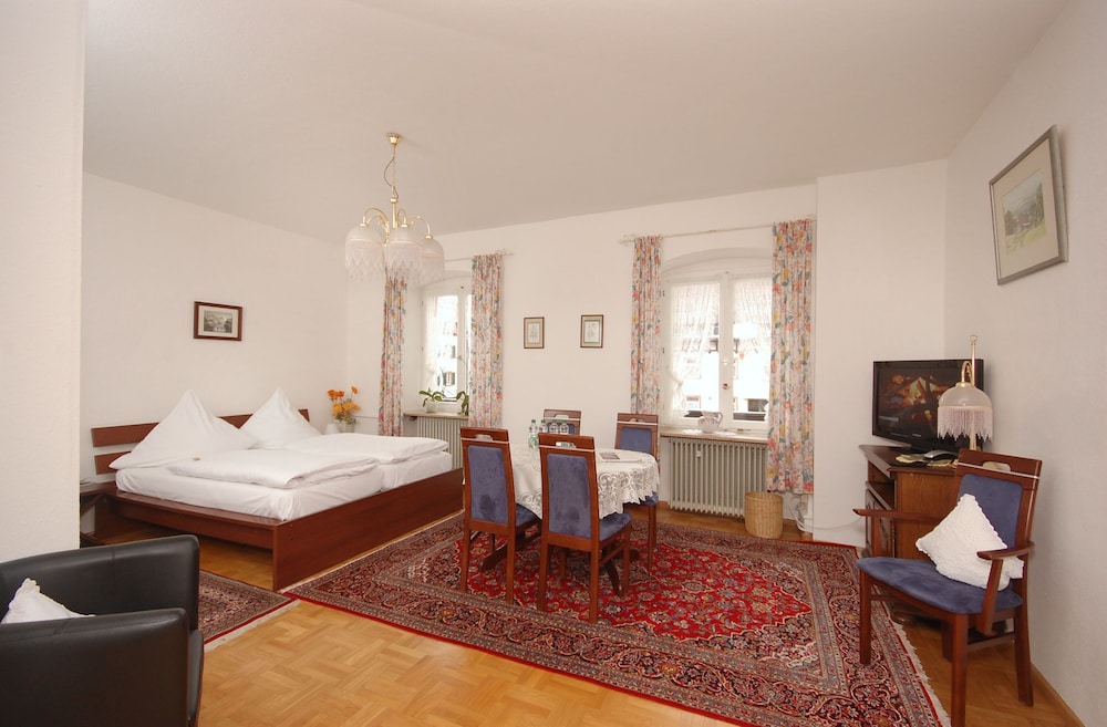 Quadruple Room - Photo 1