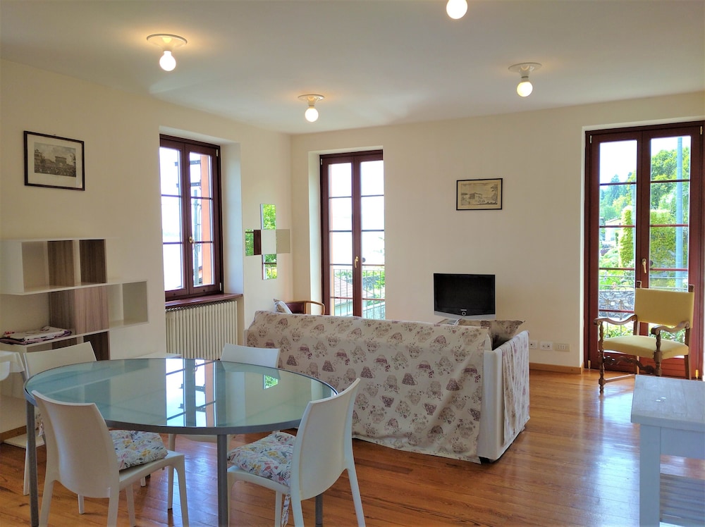 Apartment photo 1