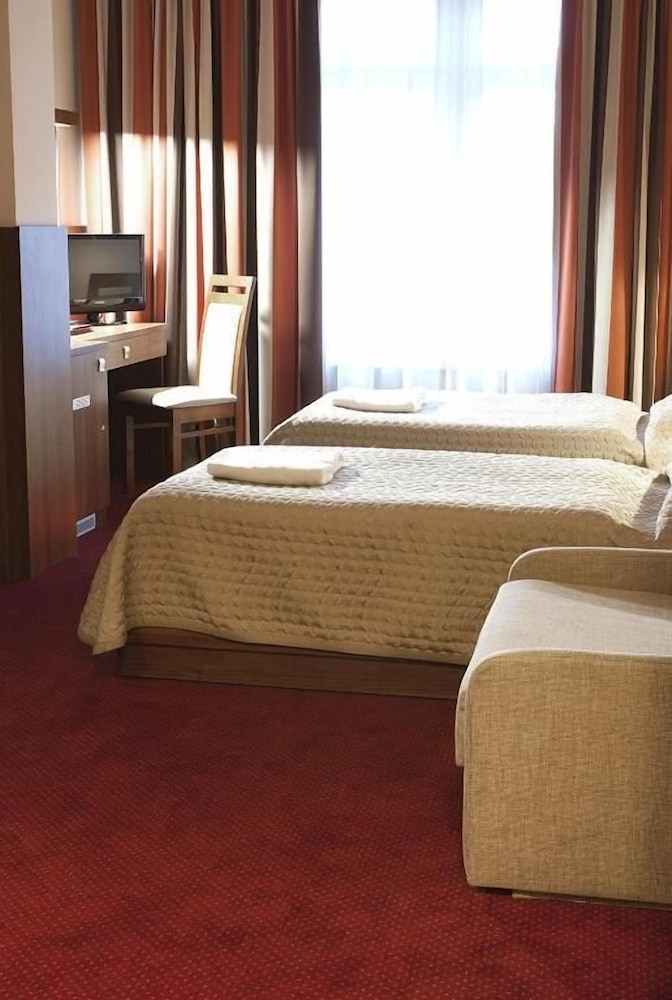 Business Triple Room - Photo 1