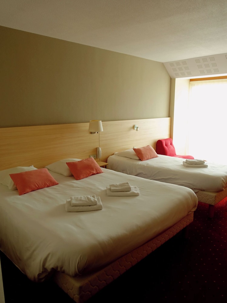 Premium Triple Room