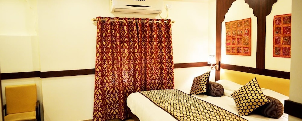 Double Room (Courtyard Facing) photo 3
