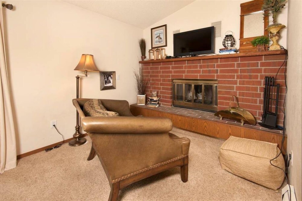 Townhome, 3 Bedrooms photo 2