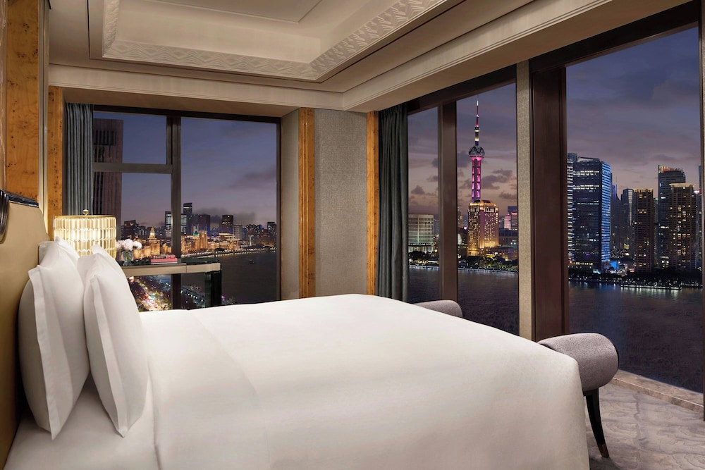 Panoramic Room, 1 King Bed - Photo 2
