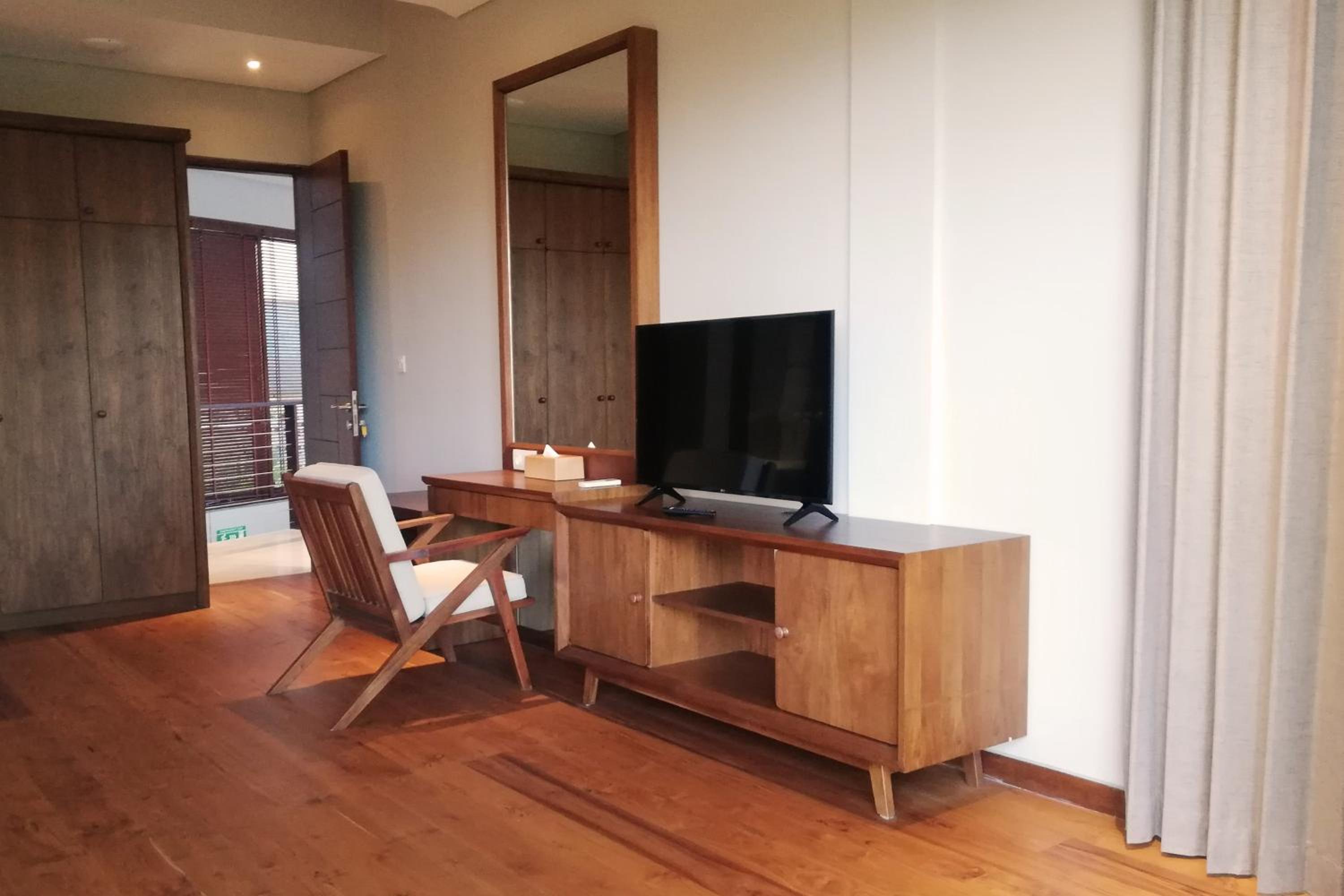 Villa with Sea View - Photo 2