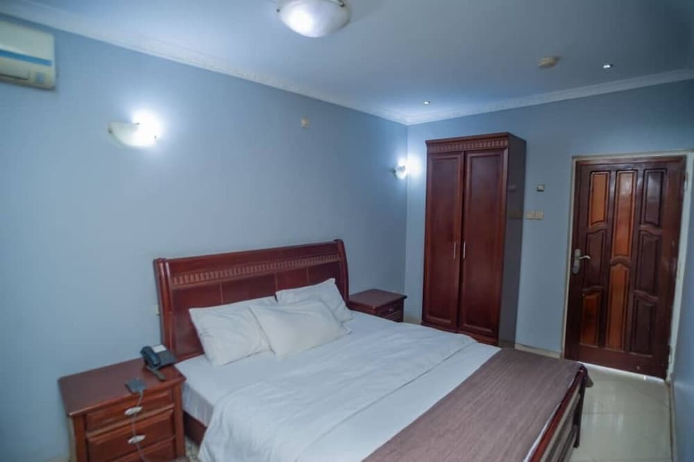 Room, 1 Bedroom, Smoking, Balcony photo 2