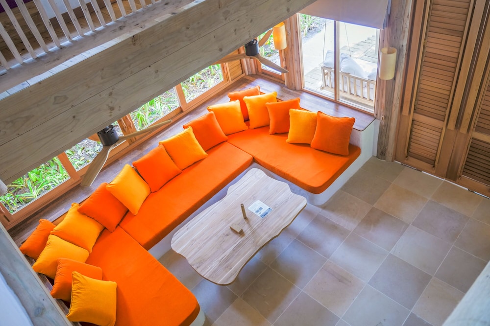 Room, 2 Bedrooms, Pool Access (crusoe)