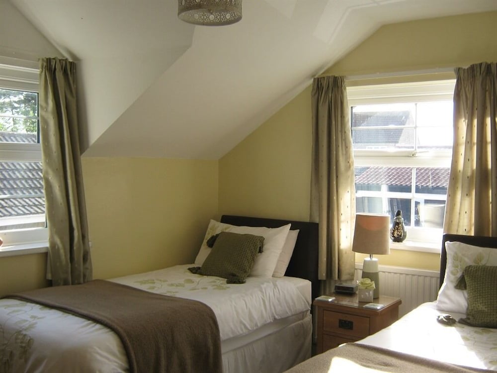 Twin Room, Ensuite photo 1