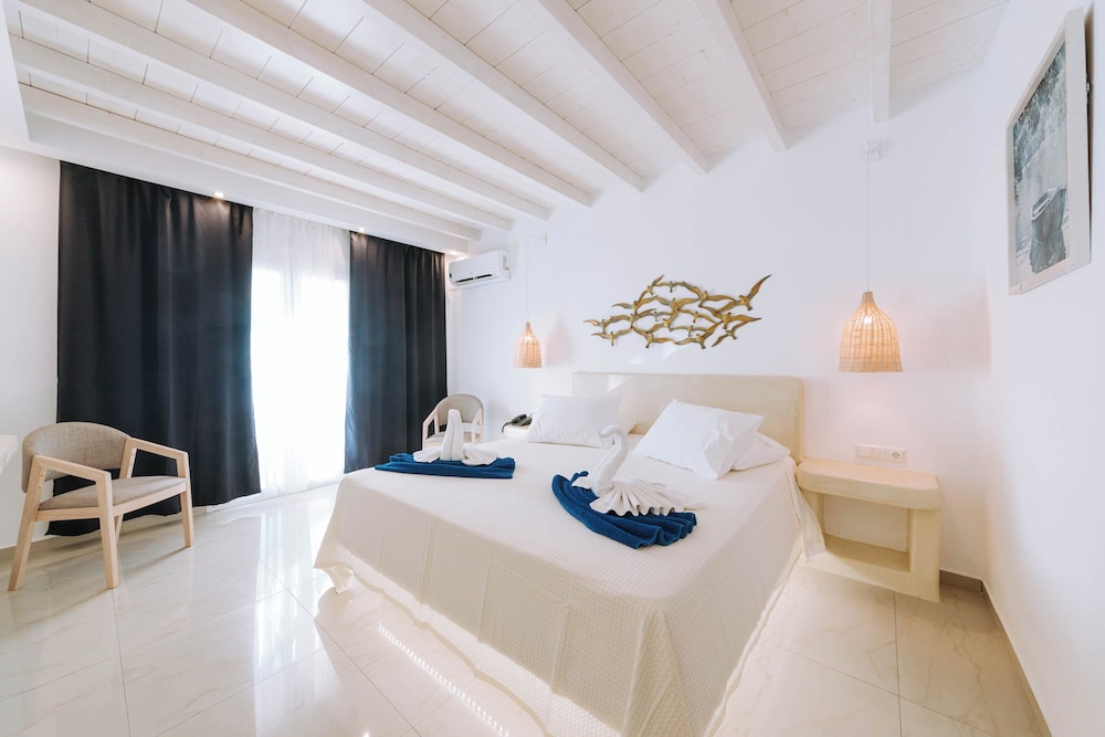 Superior Triple Room