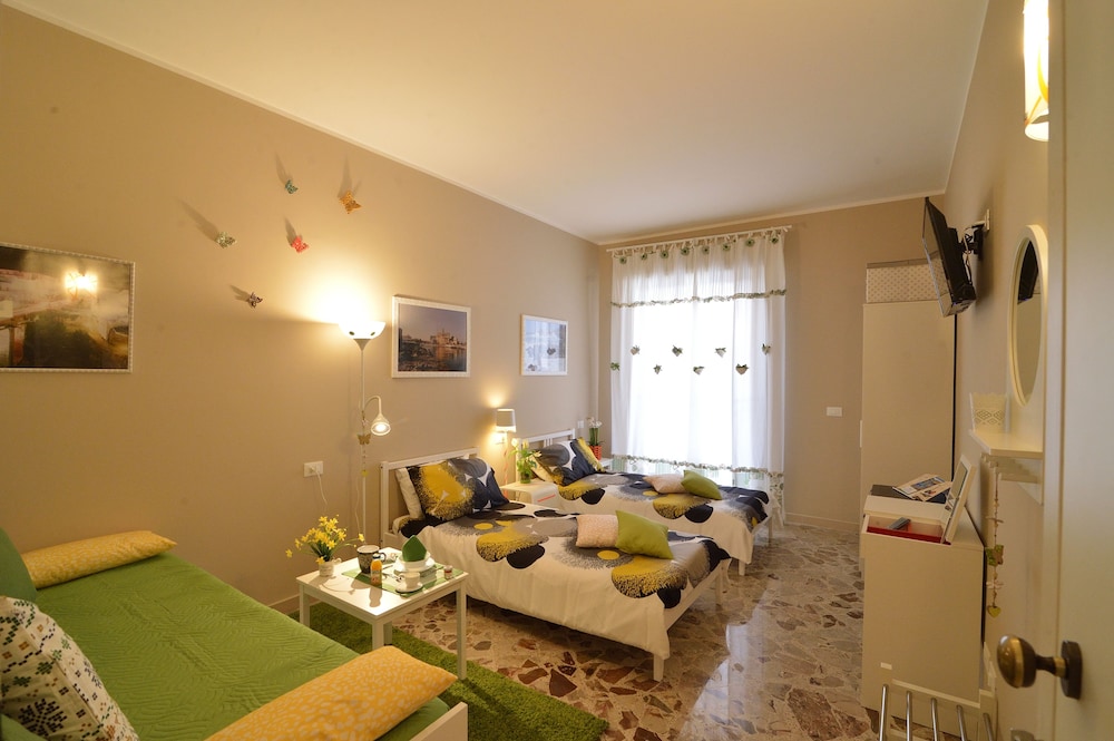 Quadruple Room, Private Bathroom (External)