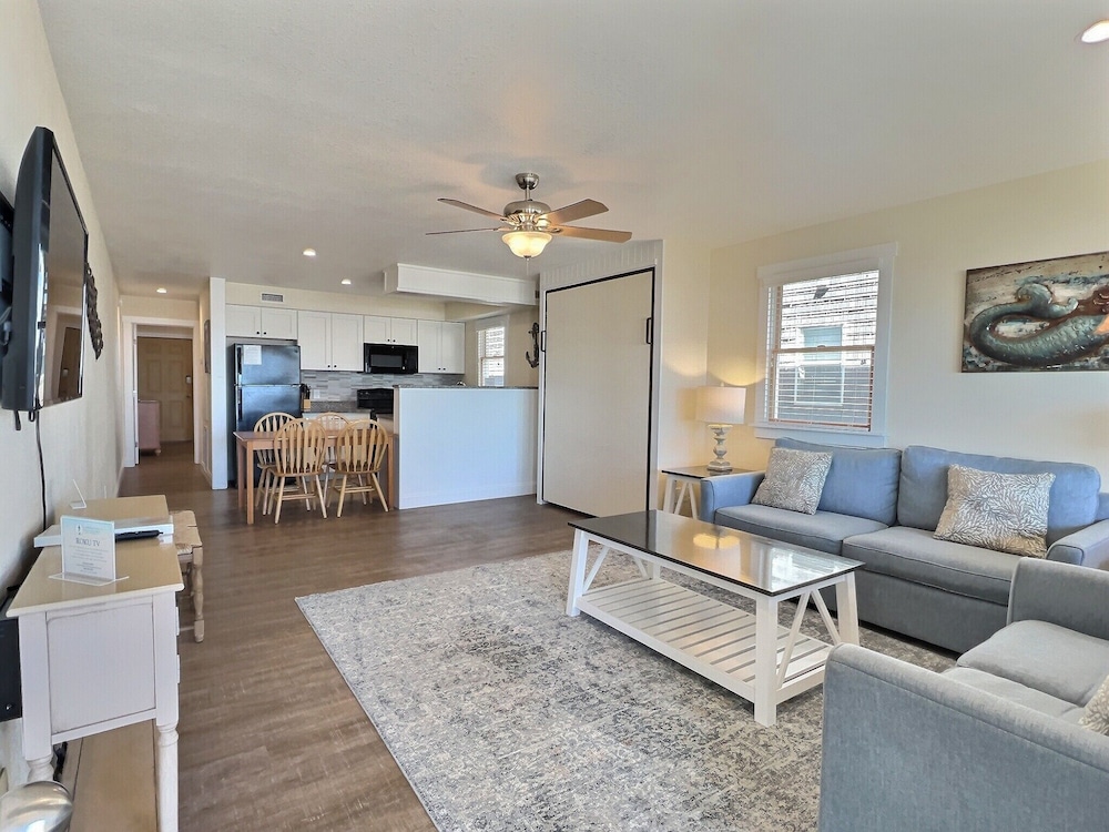 Signature Suite, Multiple Beds, Ocean View photo 1