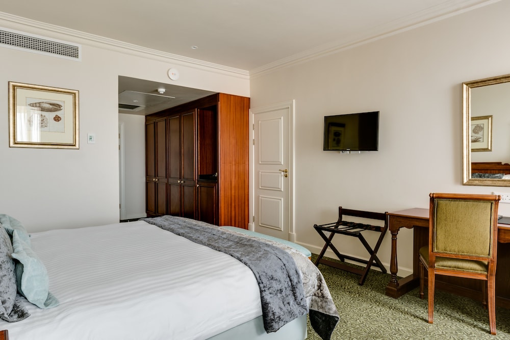 Superior Double or Twin Room, 1 Bedroom, Sea View photo 3