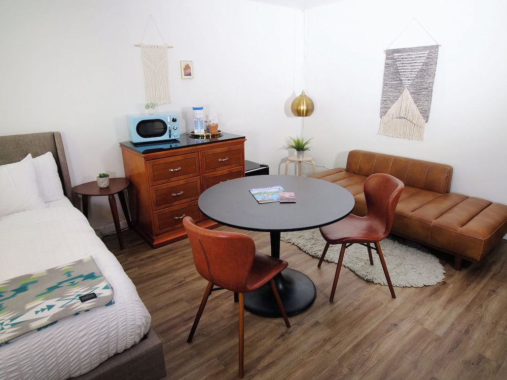 Premium Studio Suite photo 3