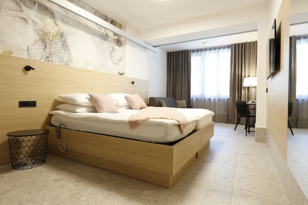 Classic Triple Room