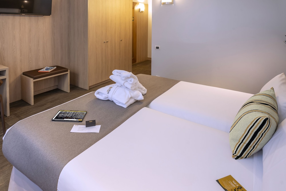 Hotel SERHS Rivoli Rambla - Photo 85