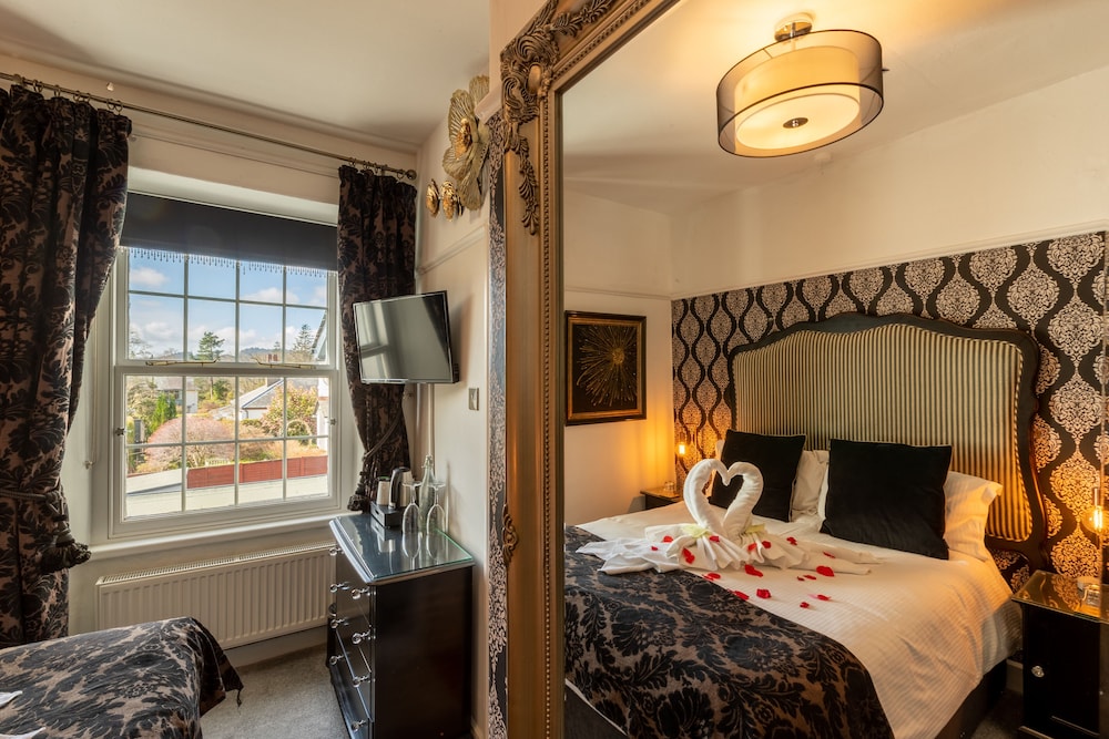 Standard Double Room (Room 4) - Photo 3