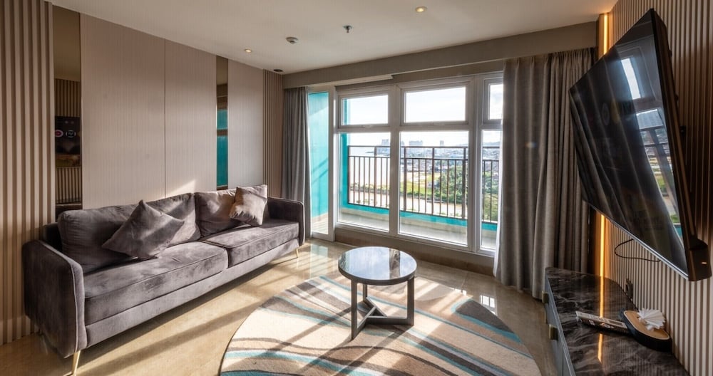 Royal Suite - Photo 13
