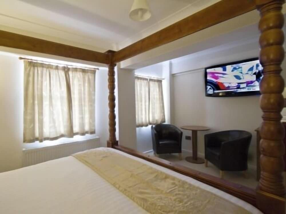 Deluxe Double Room, Ensuite (Four Poster) photo 2