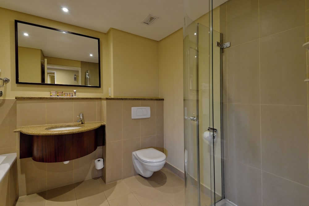 Room, 1 Double Bed With Sofa Bed, Smoking photo 3