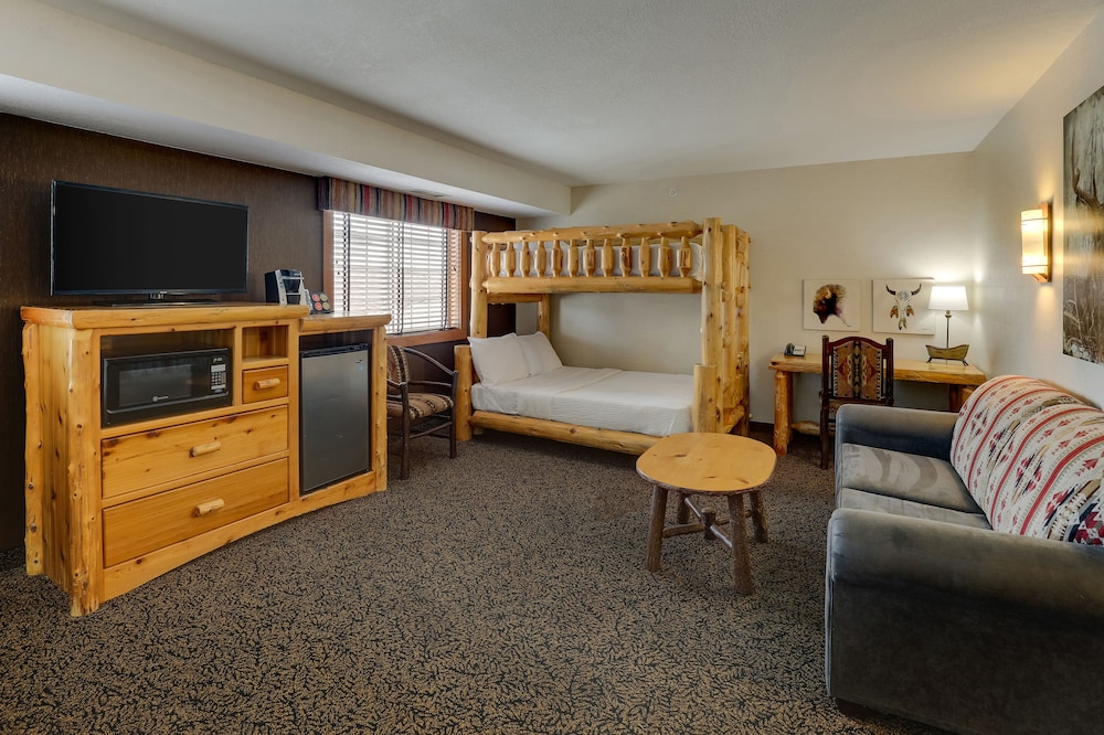 Expanded King with Bunk Bed photo 2